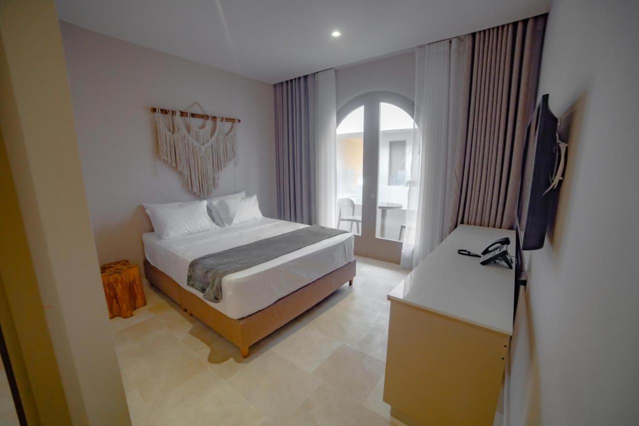 Loa Tolu By Bernalo Hotels Екстериор снимка